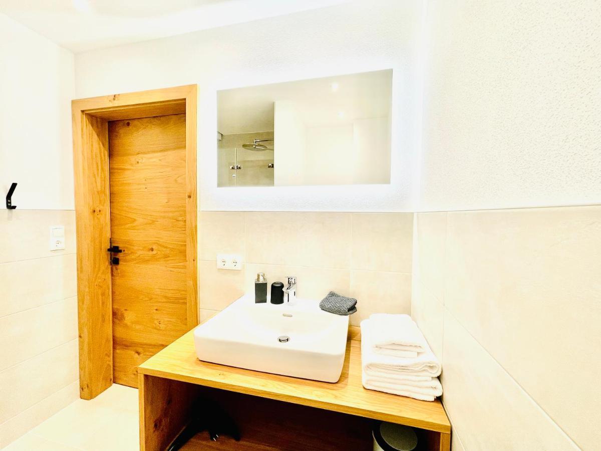 Royal Swan Appartement, Tirol Fugen Bagian luar foto